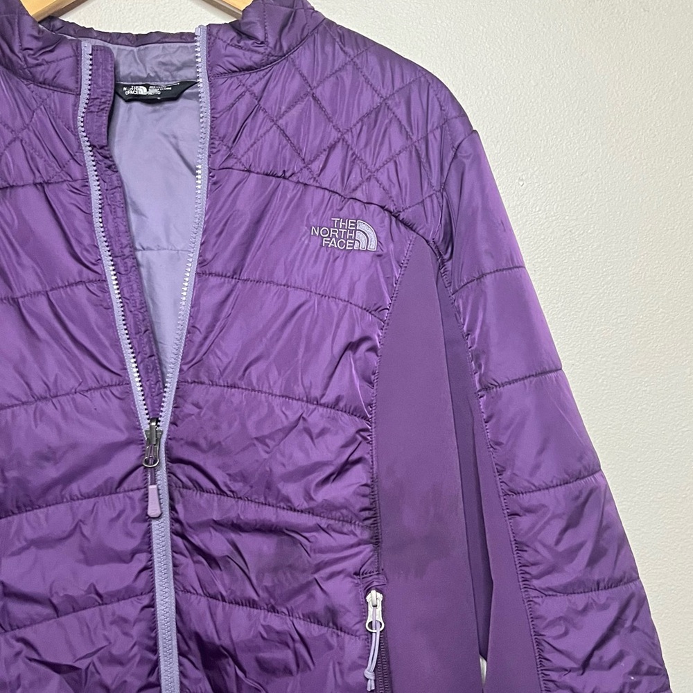 The North Face Puffer Jacket - Picture 5 of 12